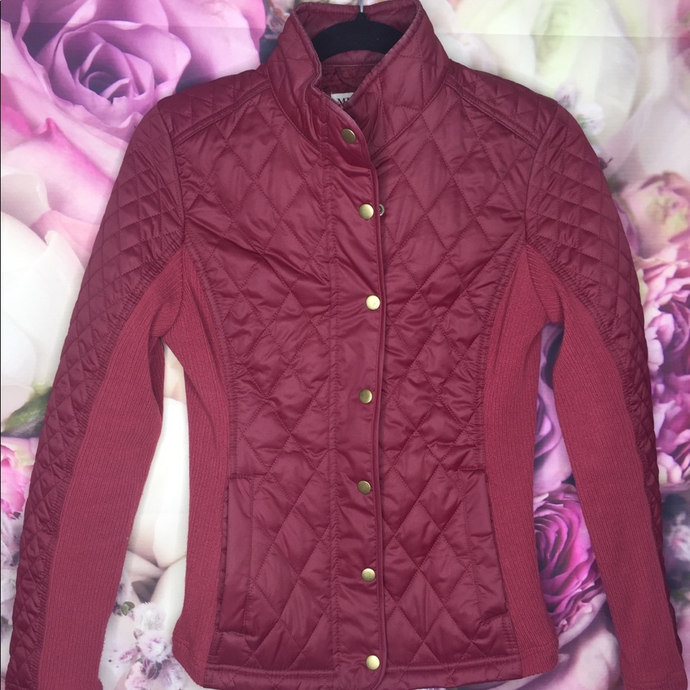 Red jacket - Picture 3 of 3